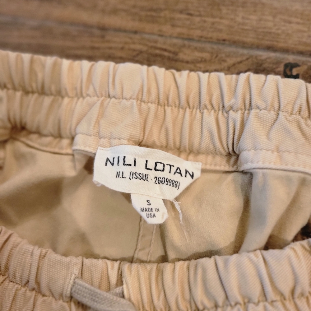 Nili Lotan Straight Legged Crop Pants